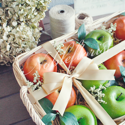 apple fruit basket