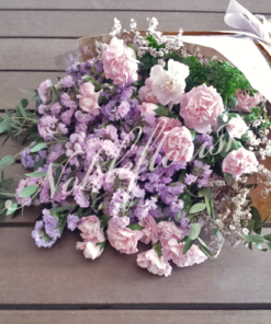 hand-bouquet-pink-carnation