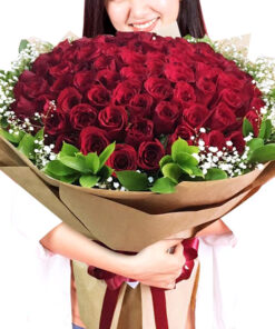99 red roses bouquet