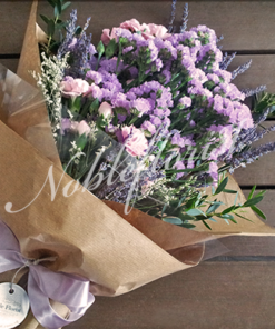 dried flower bouquet statice