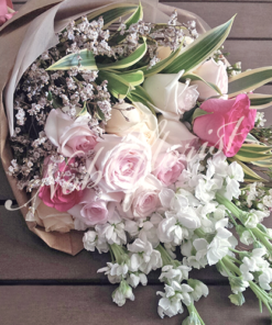 roses matthiola hand bouquet flower