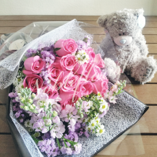 12 light pink roses bouquet